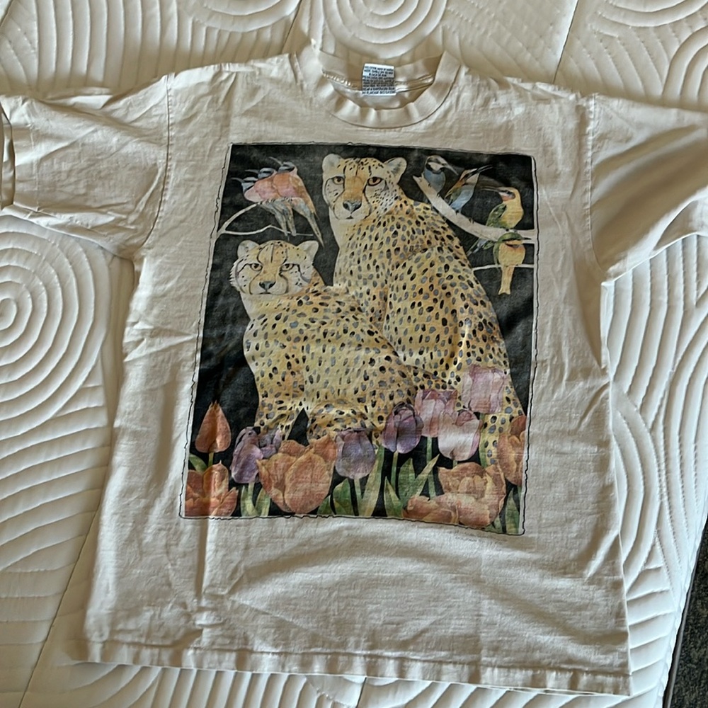 Vintage 90s Barbara Wallace Cheetah Single Stitch Graphic T-Shirt